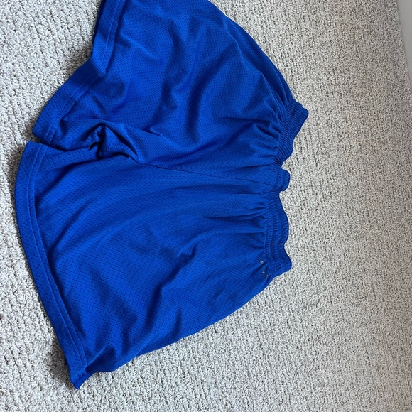 Nike dry fit university Kentucky mesh shorts, size large - Picture 4 of 4